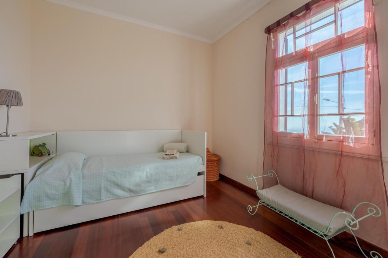 Estreito Da Calheta Cozy Villa Flora By Hr Madeira מראה חיצוני תמונה